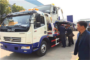 安陆汽车道路救援拖车价格